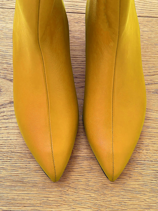 PLANET OCHRE LEATHER