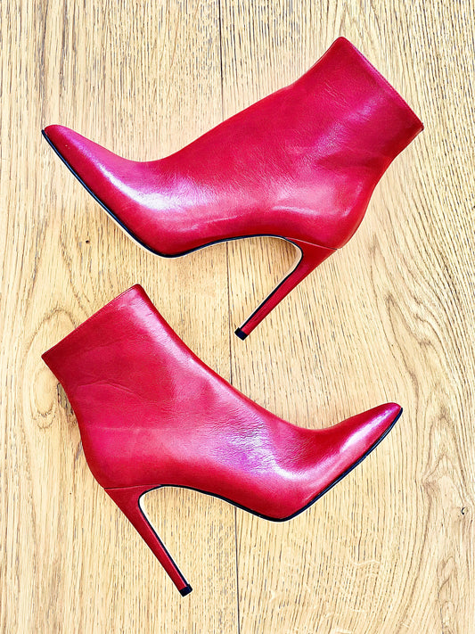 BORN RED LEATHER