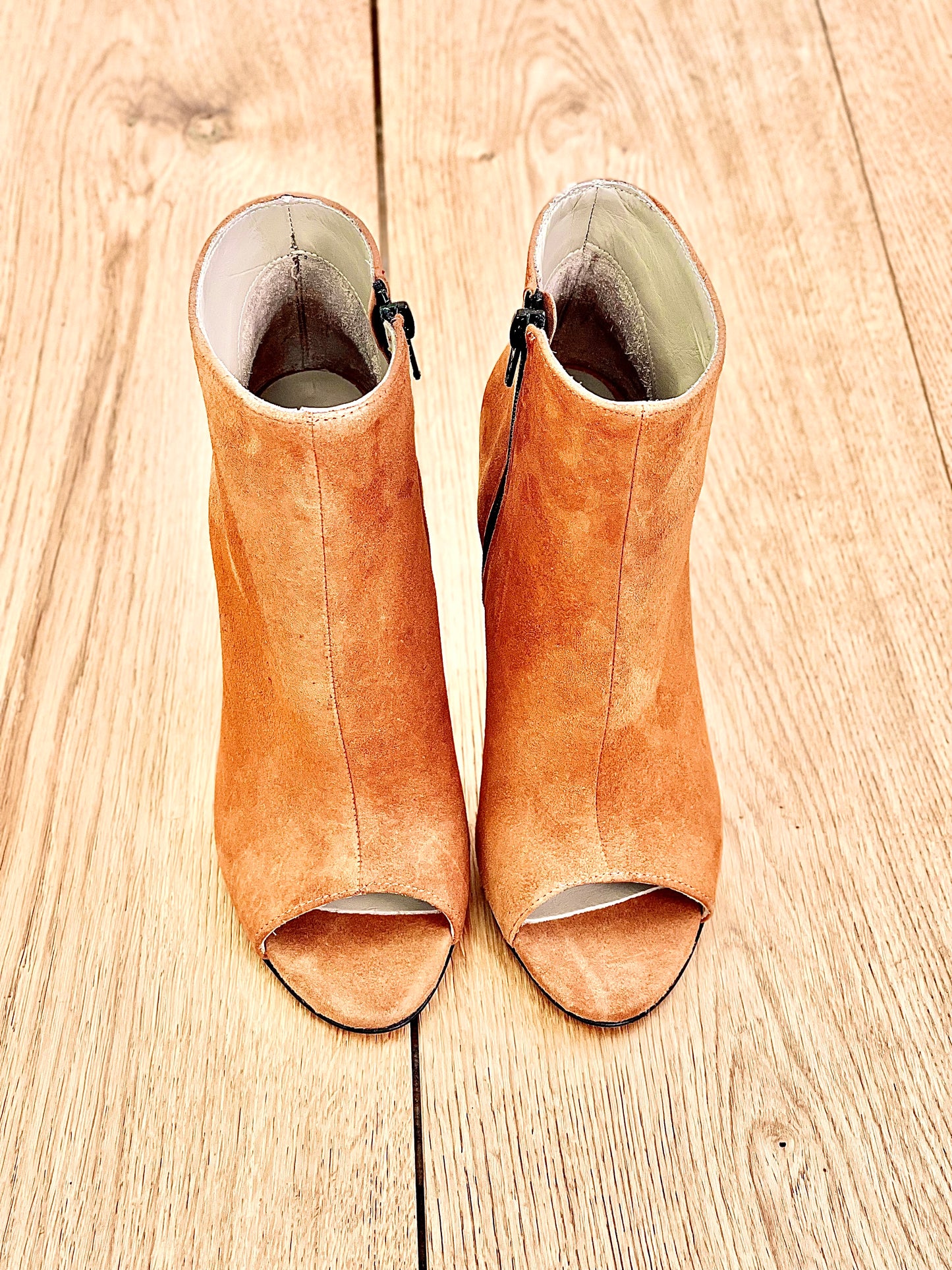 PARIS SUEDE LEATHER