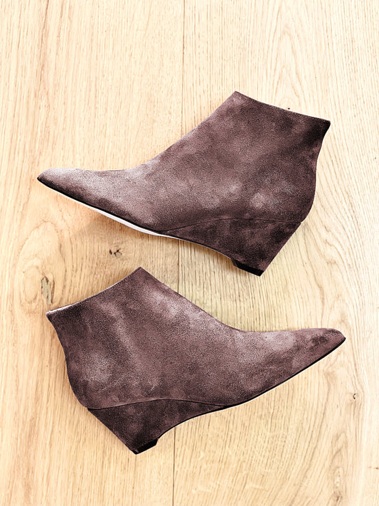 KRYSHA BROWN SUEDE