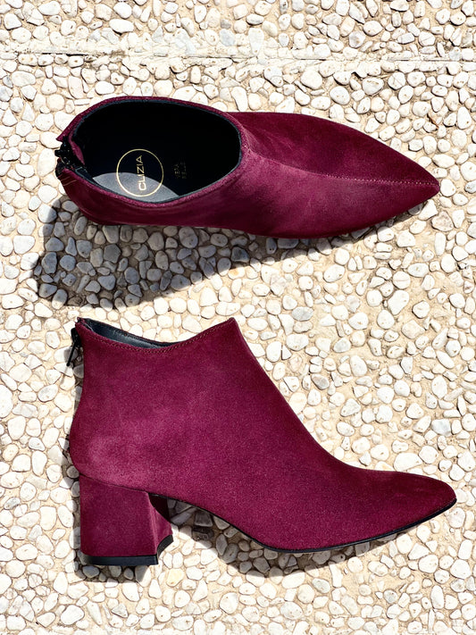 FUNNY BURGUNDY SUEDE