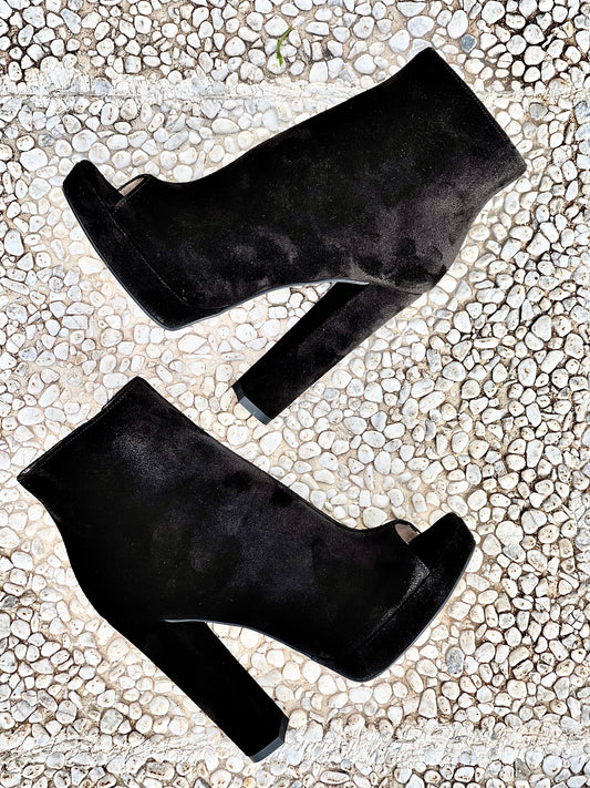 JESSA BLACK SUEDE