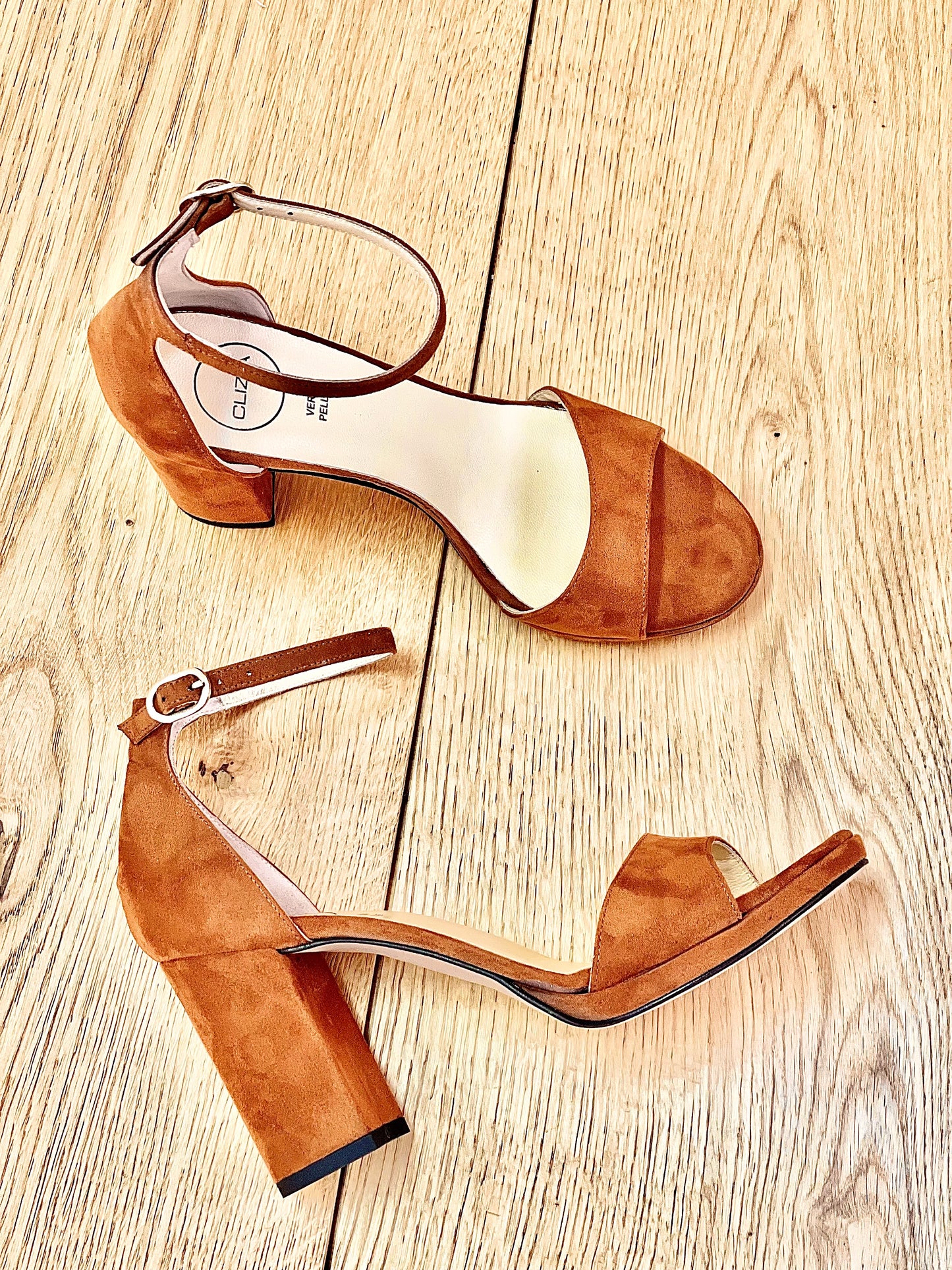 MARA SUEDE LEATHER