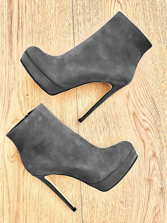 LOREN GRAY SUEDE