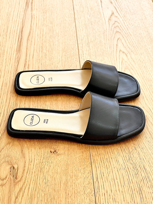 BAKU LEATHER BLACK