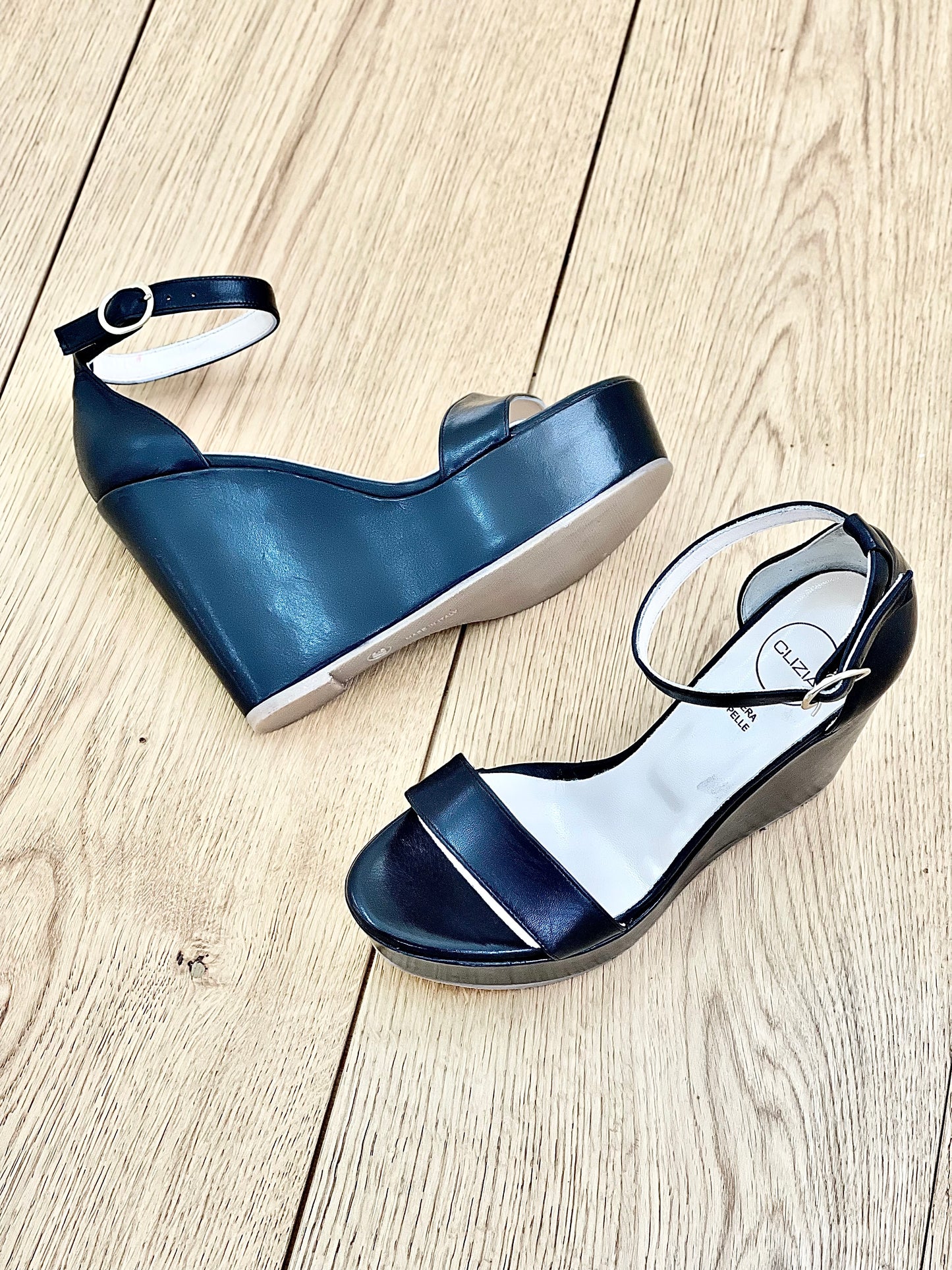 TARIFA BLACK