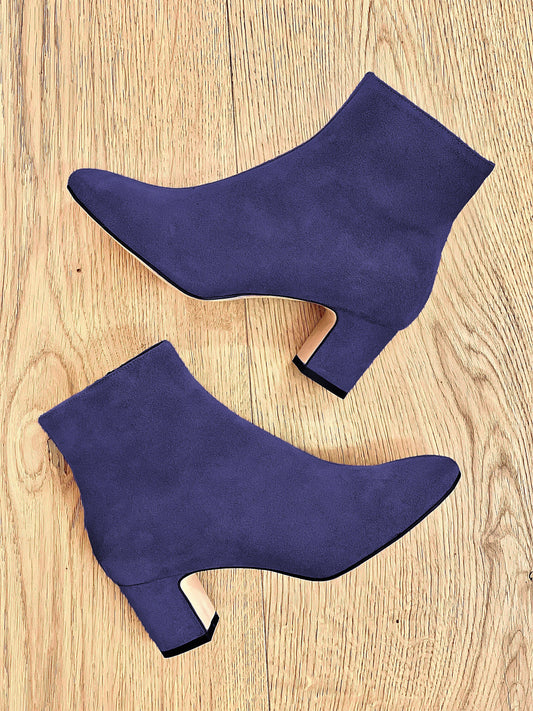 BLUE SUEDE LUCAS