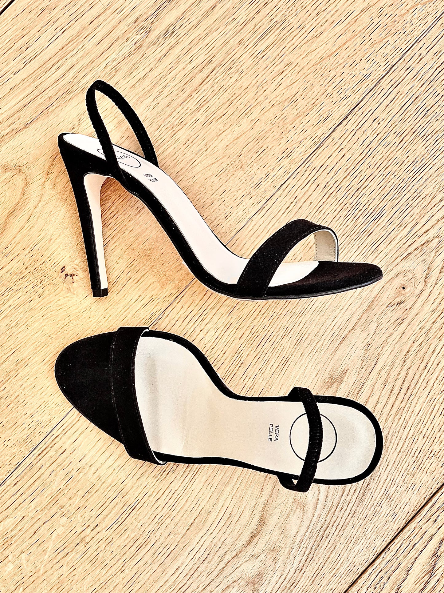 BLACK SUEDE SHIVA