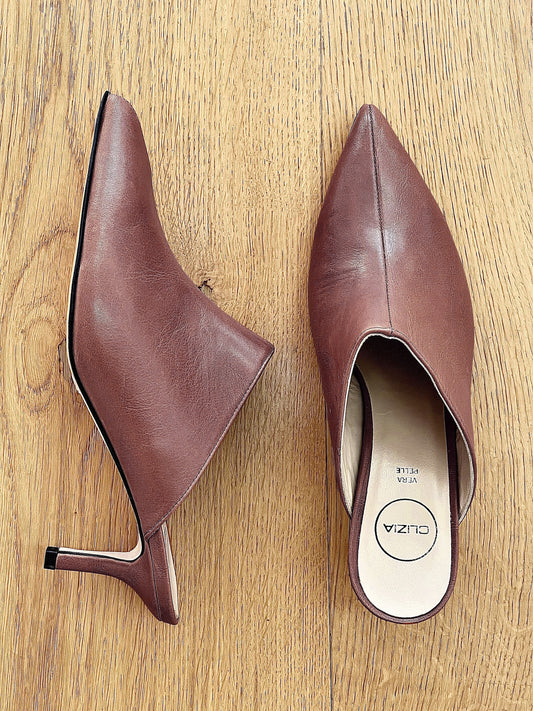 PAMELA BROWN LEATHER