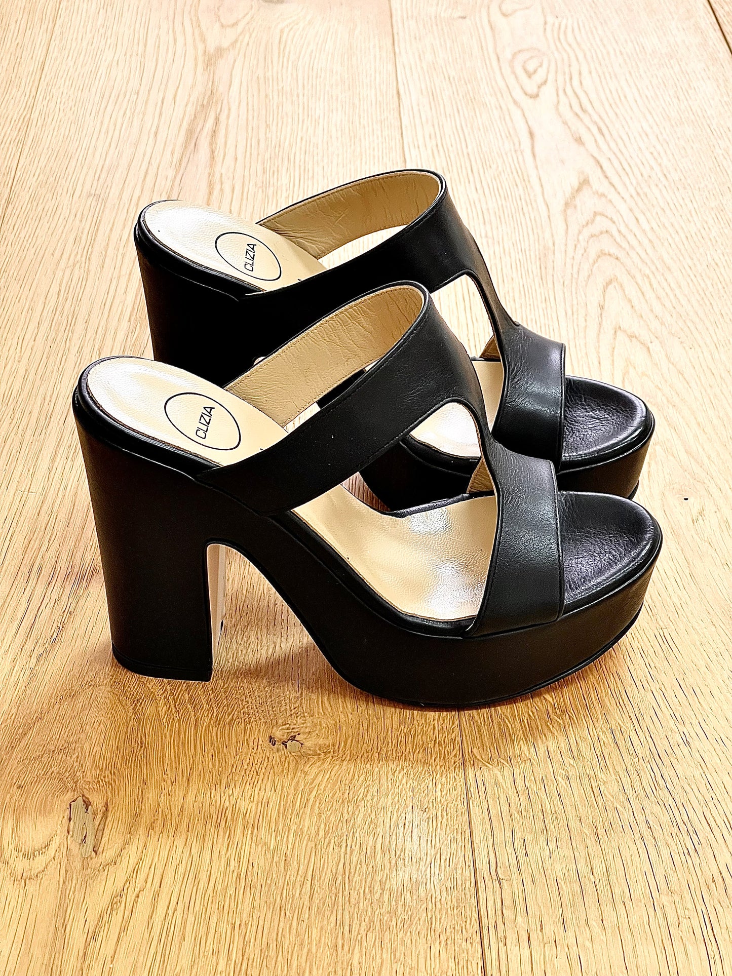 SABRINA LEATHER BLACK