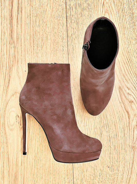 LOREN BROWN SUEDE