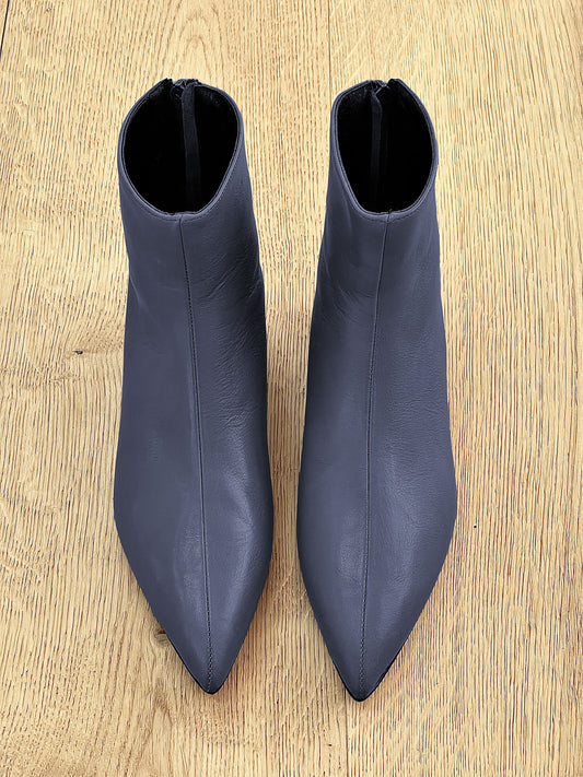 SINDEL BLUE LEATHER