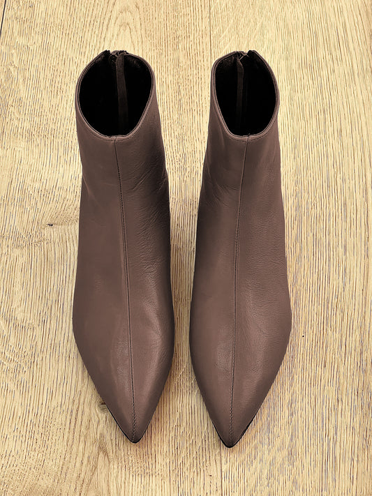 SINDEL BROWN LEATHER