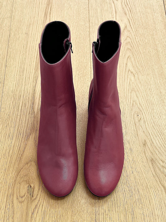 MAXIM BURGUNDY LEATHER