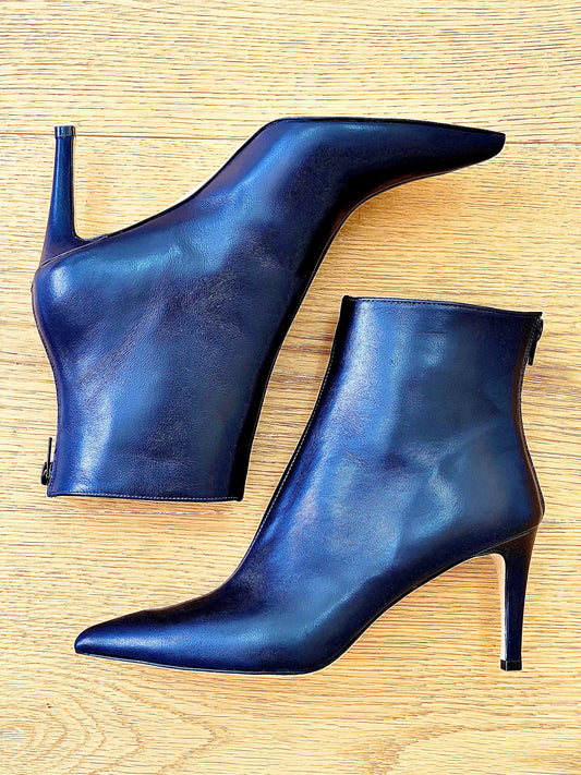 IRIS BLUE LEATHER