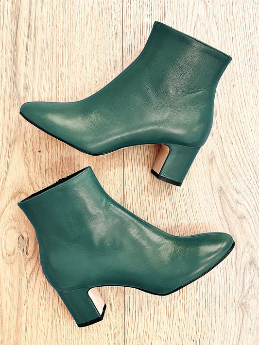 LUCAS GREEN LEATHER