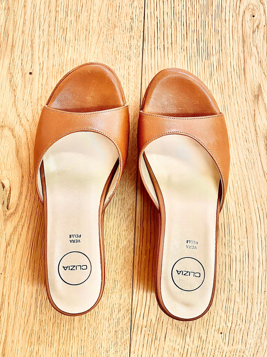 VENUS COGNAC LEATHER