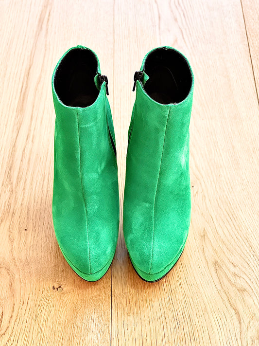 GREEN SUEDE BOB