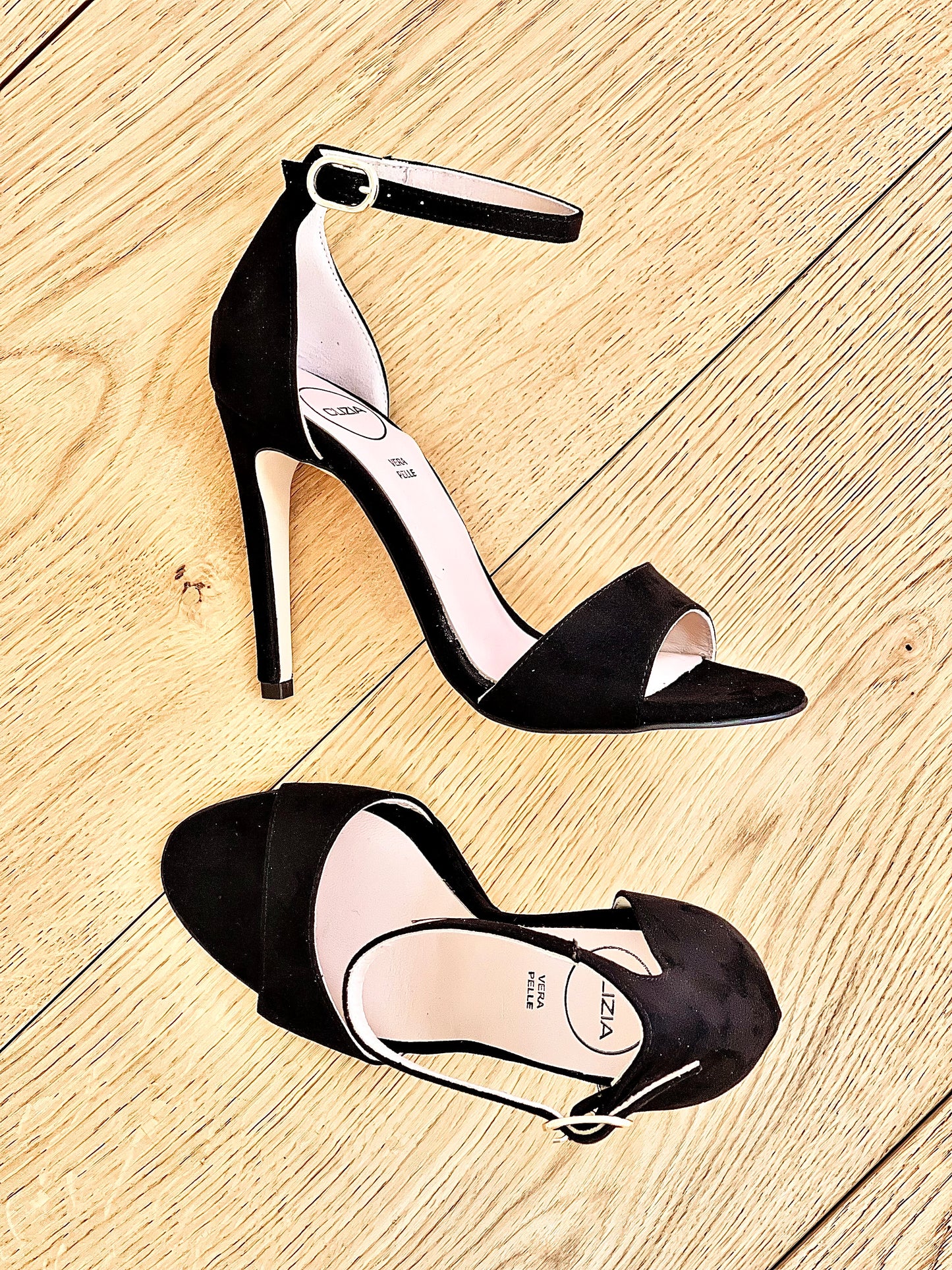 DANA BLACK SUEDE