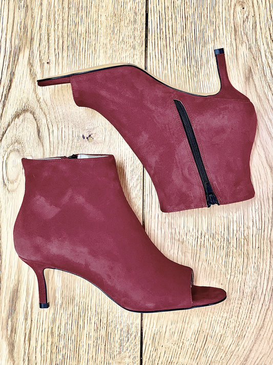 BURGUNDY SUEDE AFRICA