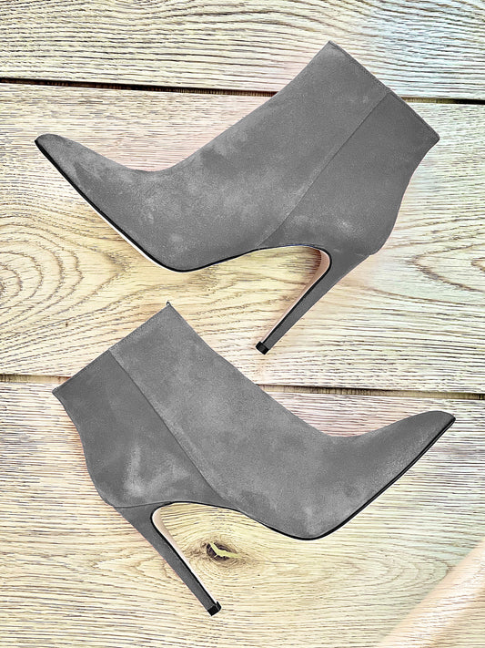 GRAY SUEDE TITA