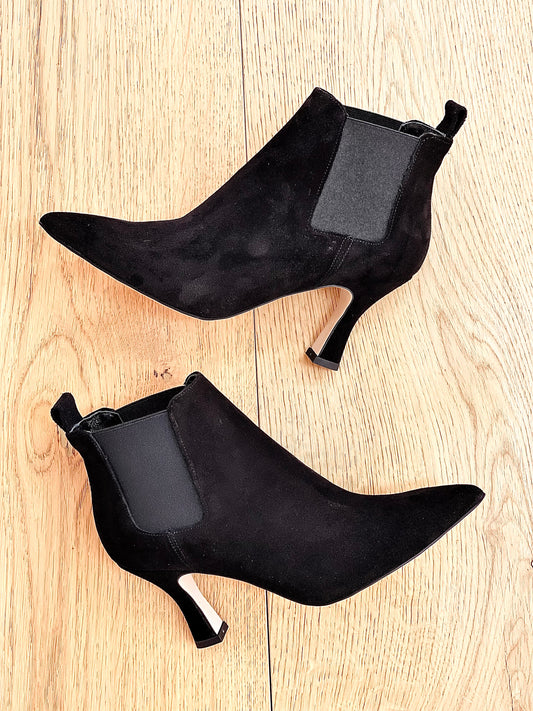 DEREK BLACK SUEDE