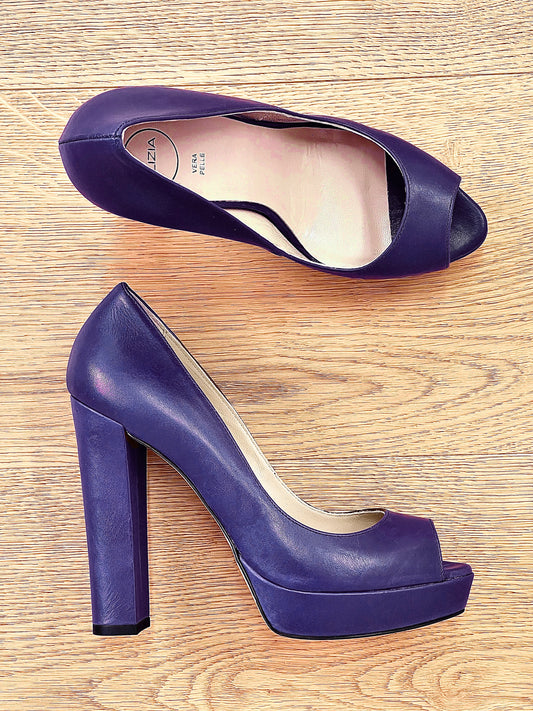 BETA BLUE LEATHER