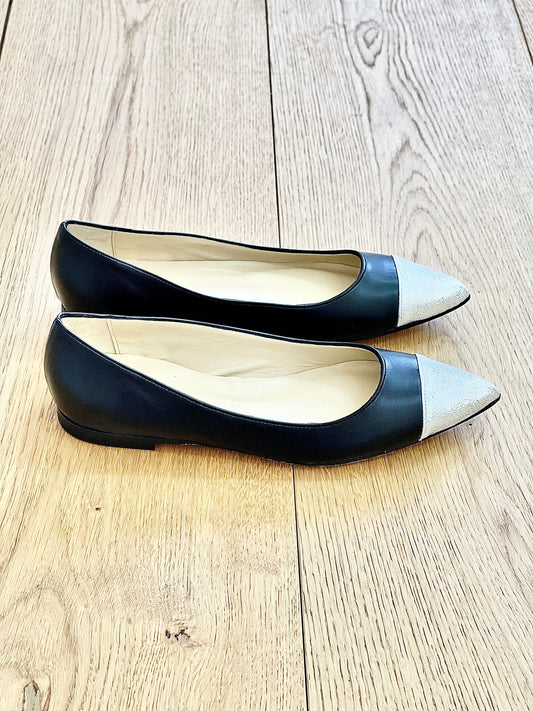 BLACK/SILVER PIN