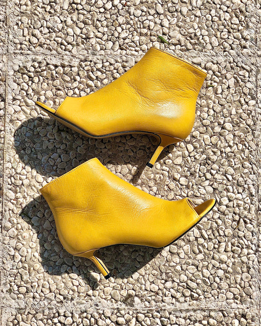 AFRICA YELLOW LEATHER