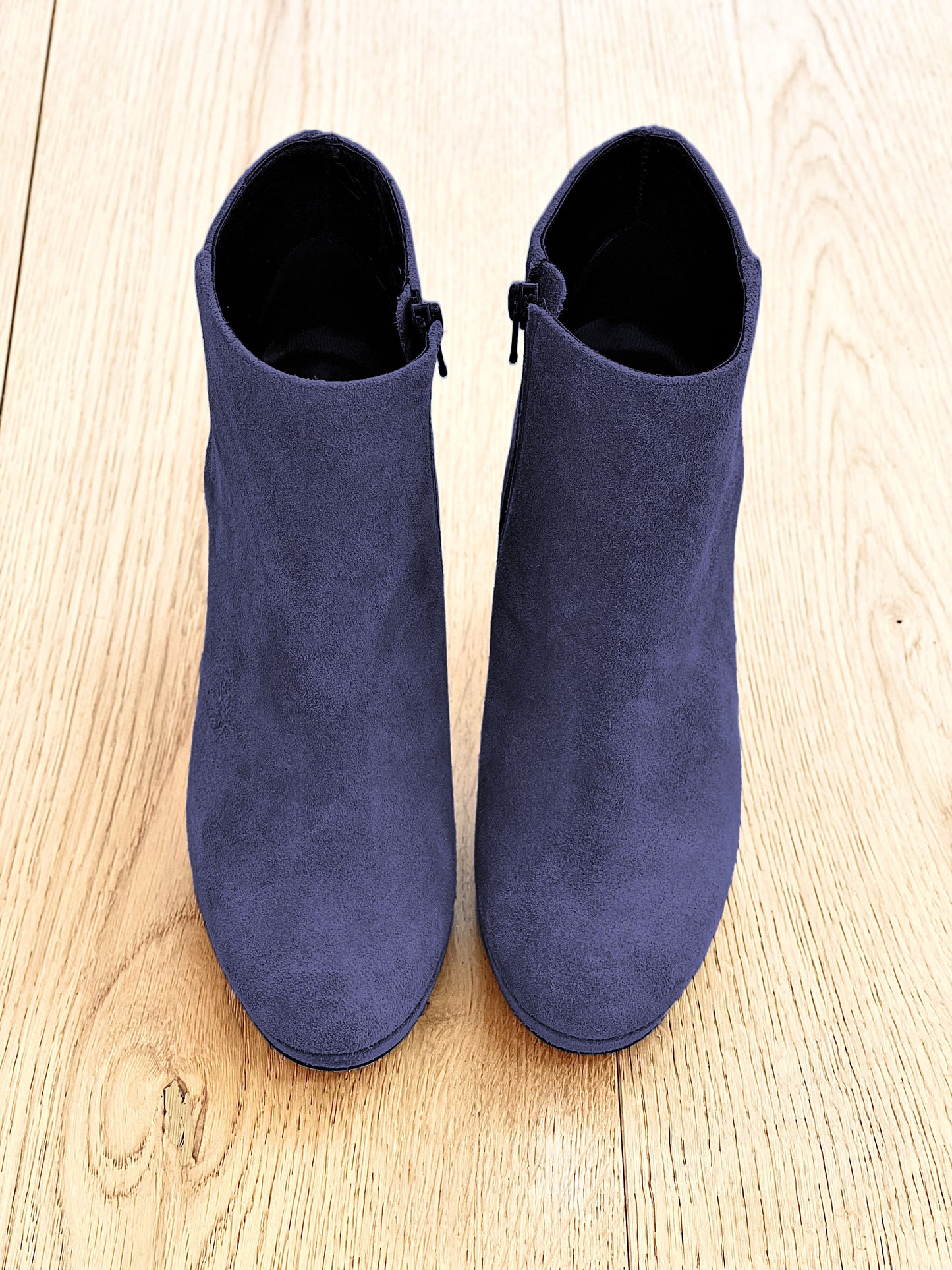 ERIK BLUE SUEDE