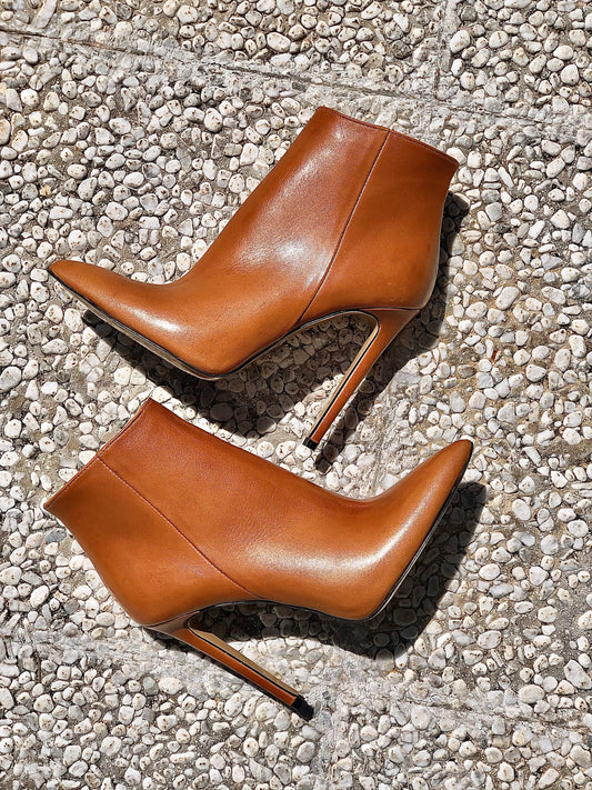 TITA LEATHER
