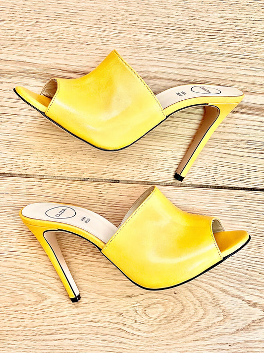 CARLITA YELLOW