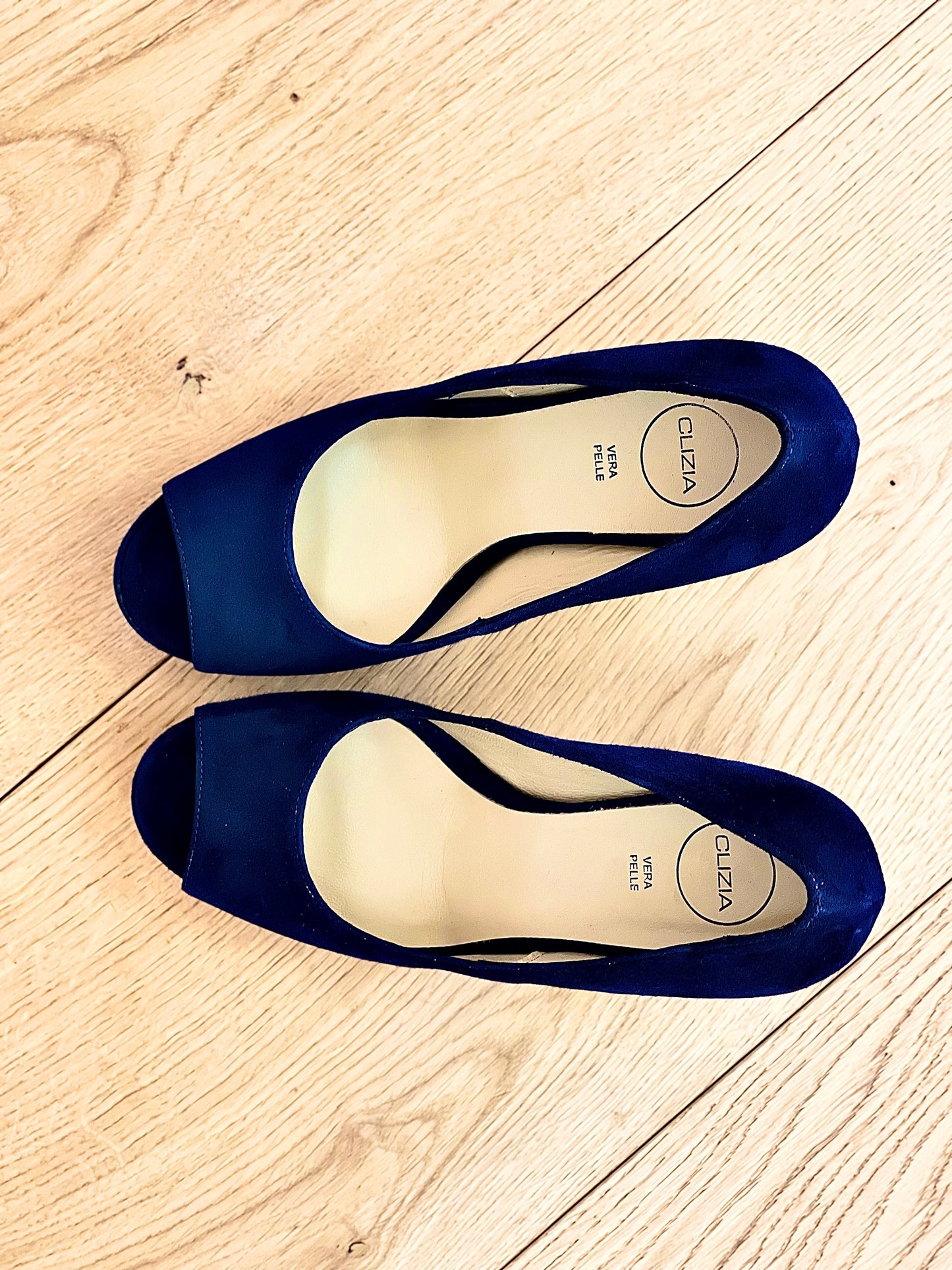 IRINA BLUE SUEDE