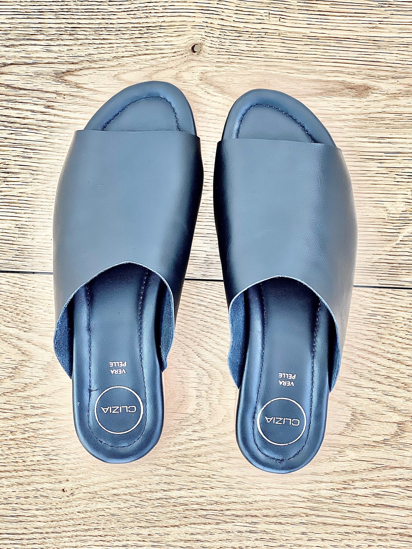 PALAU LEATHER BLACK