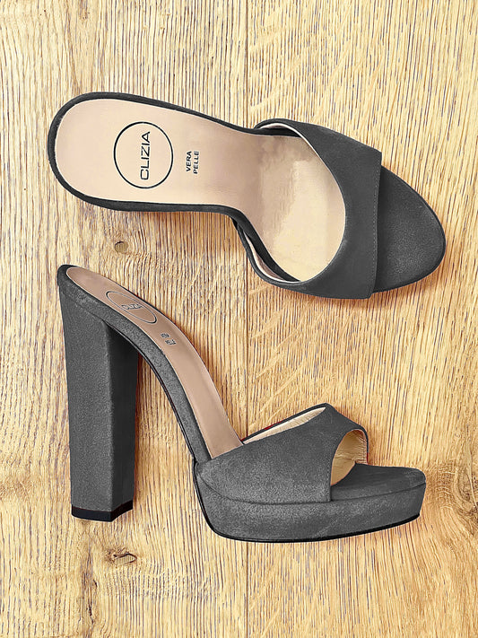 OSCAR GREY SUEDE