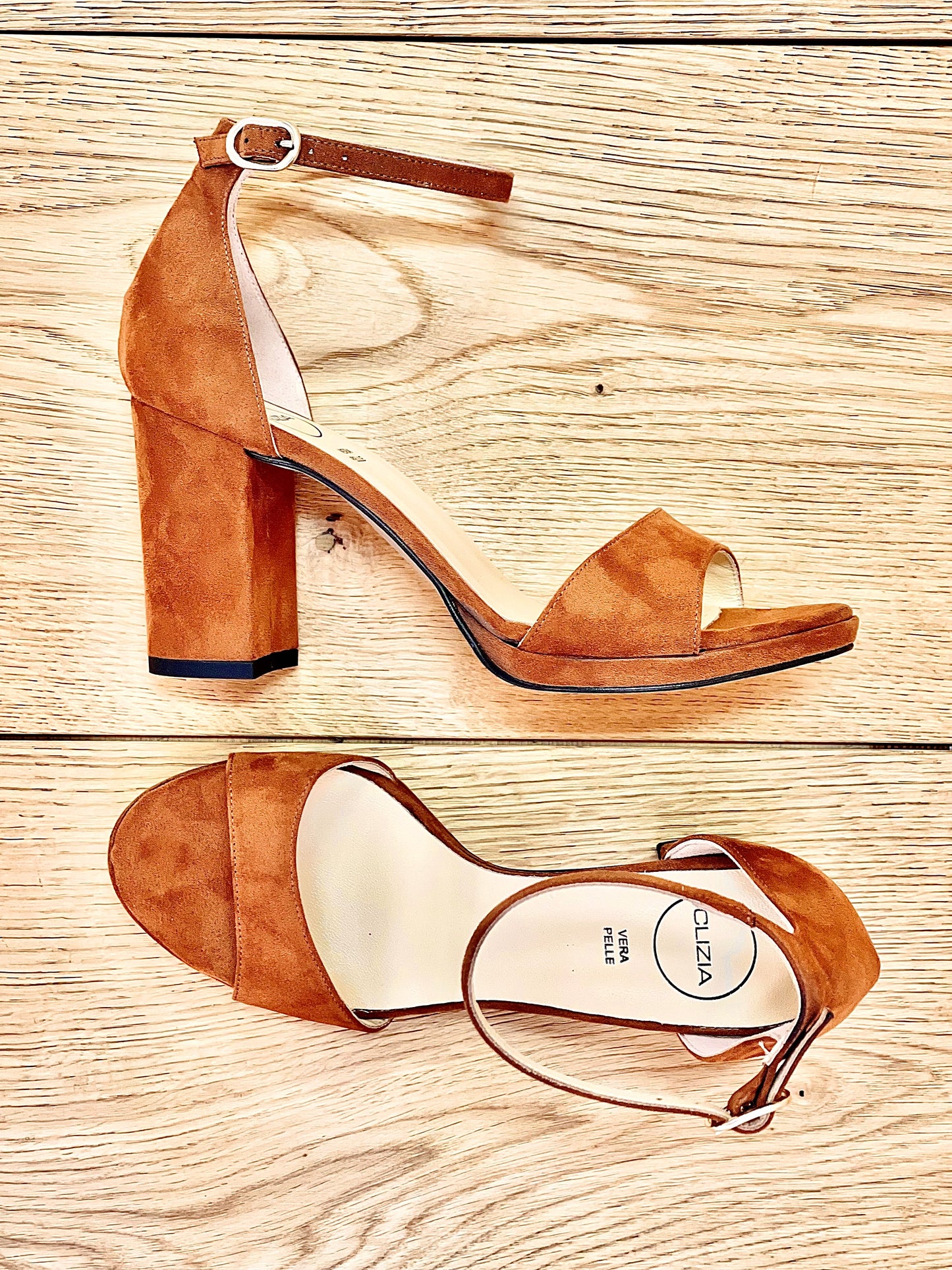 MARA SUEDE LEATHER