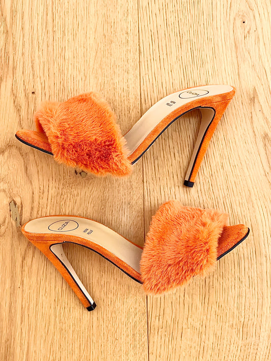 ORANGE SUEDE MARLA