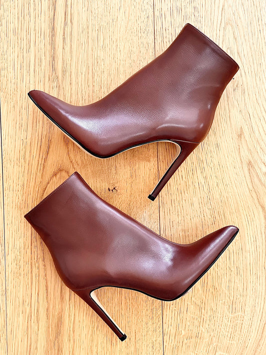 BORN BROWN LEATHER