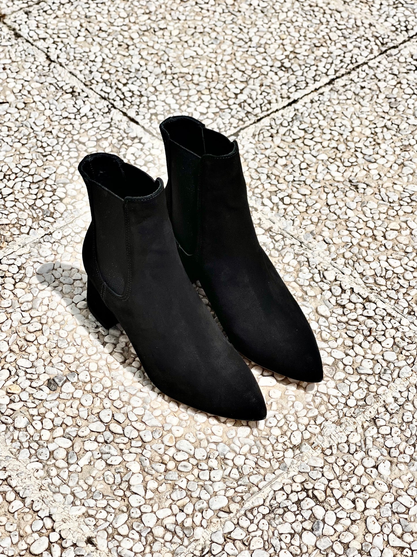 BORIS BLACK SUEDE