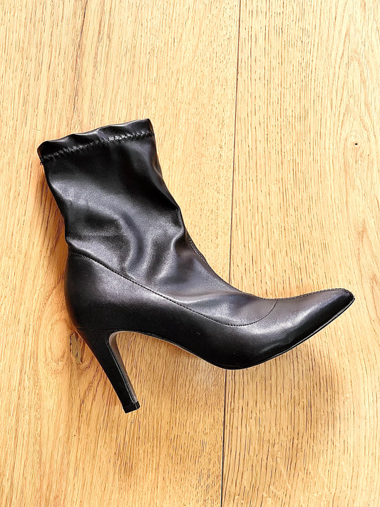 HOLLY LEATHER BLACK