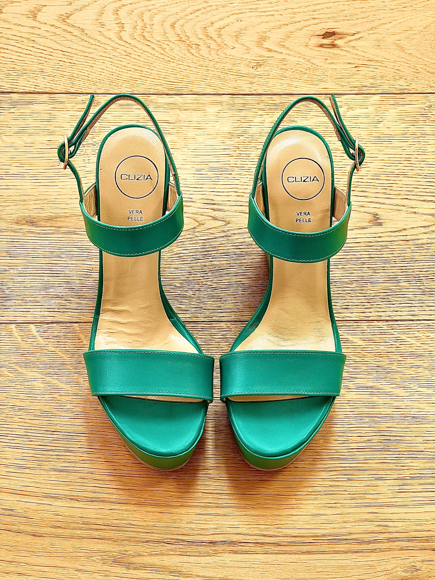 EDELIS GREEN LEATHER