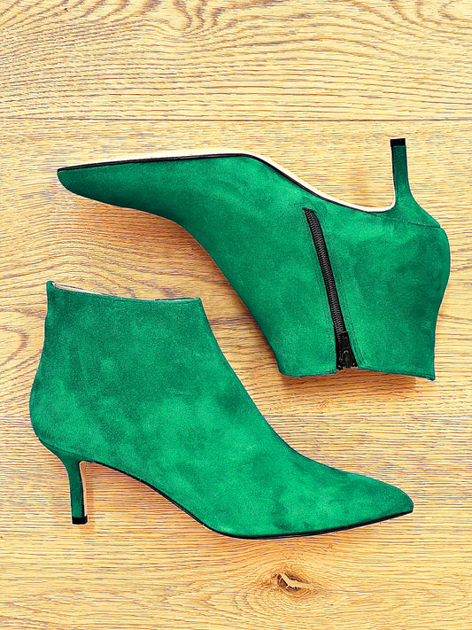 GREEN SUEDE TITTY