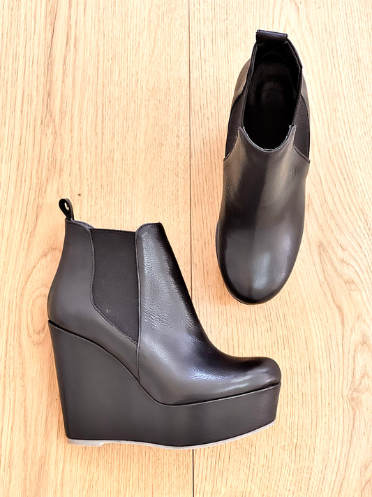 BALTIC LEATHER BLACK