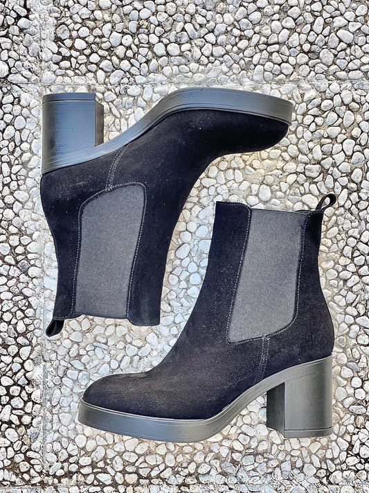 BLACK SUEDE BERN