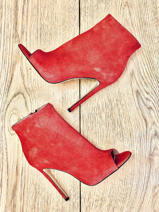 RED SUEDE PARIS