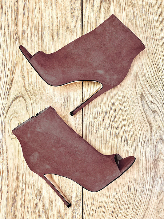 PARIS BROWN SUEDE