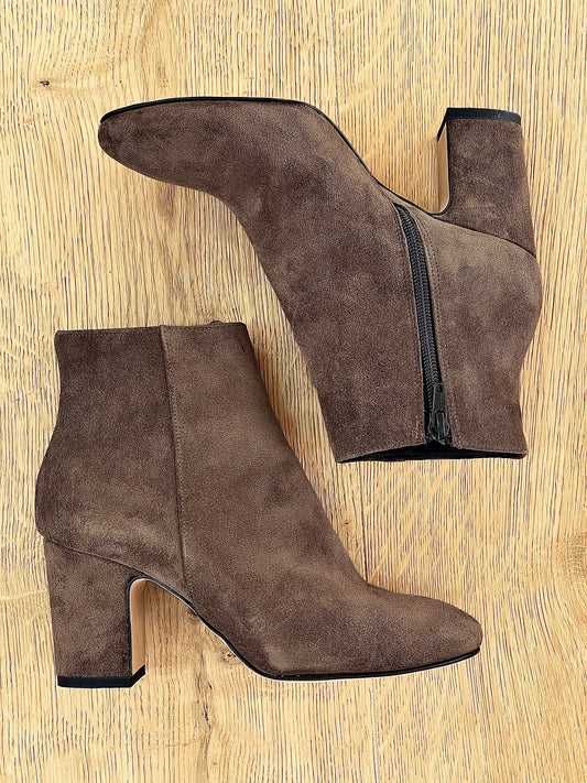 BROWN SUEDE ROMA