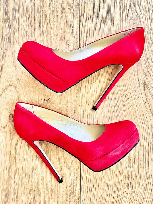 EVEN RED SUEDE