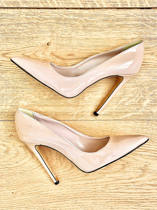 NUDE PATENT LEATHER