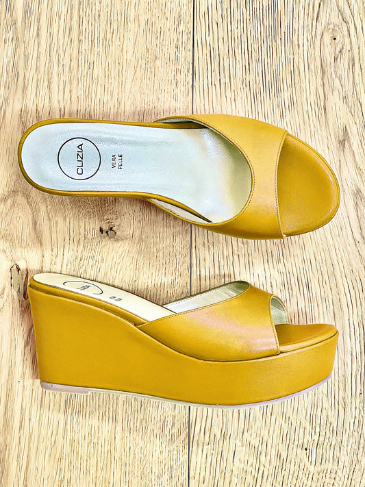 VENUS LEATHER YELLOW